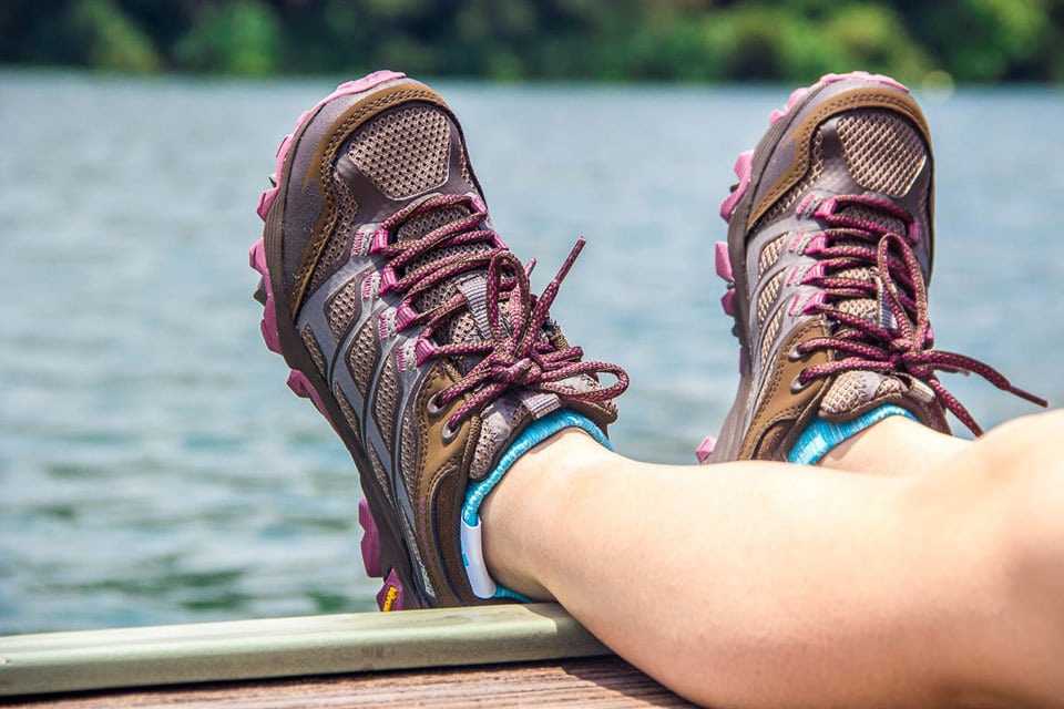 Merrell Women’s Moab 2 Waterproof Hiking Shoe